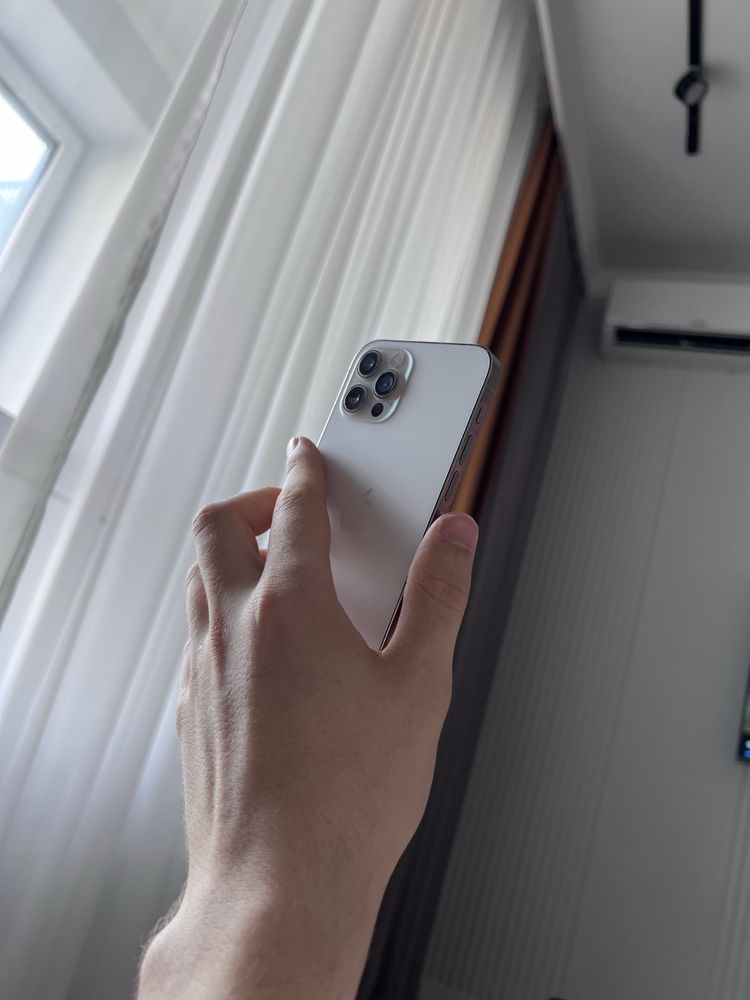 iPhone 12 pro б/у