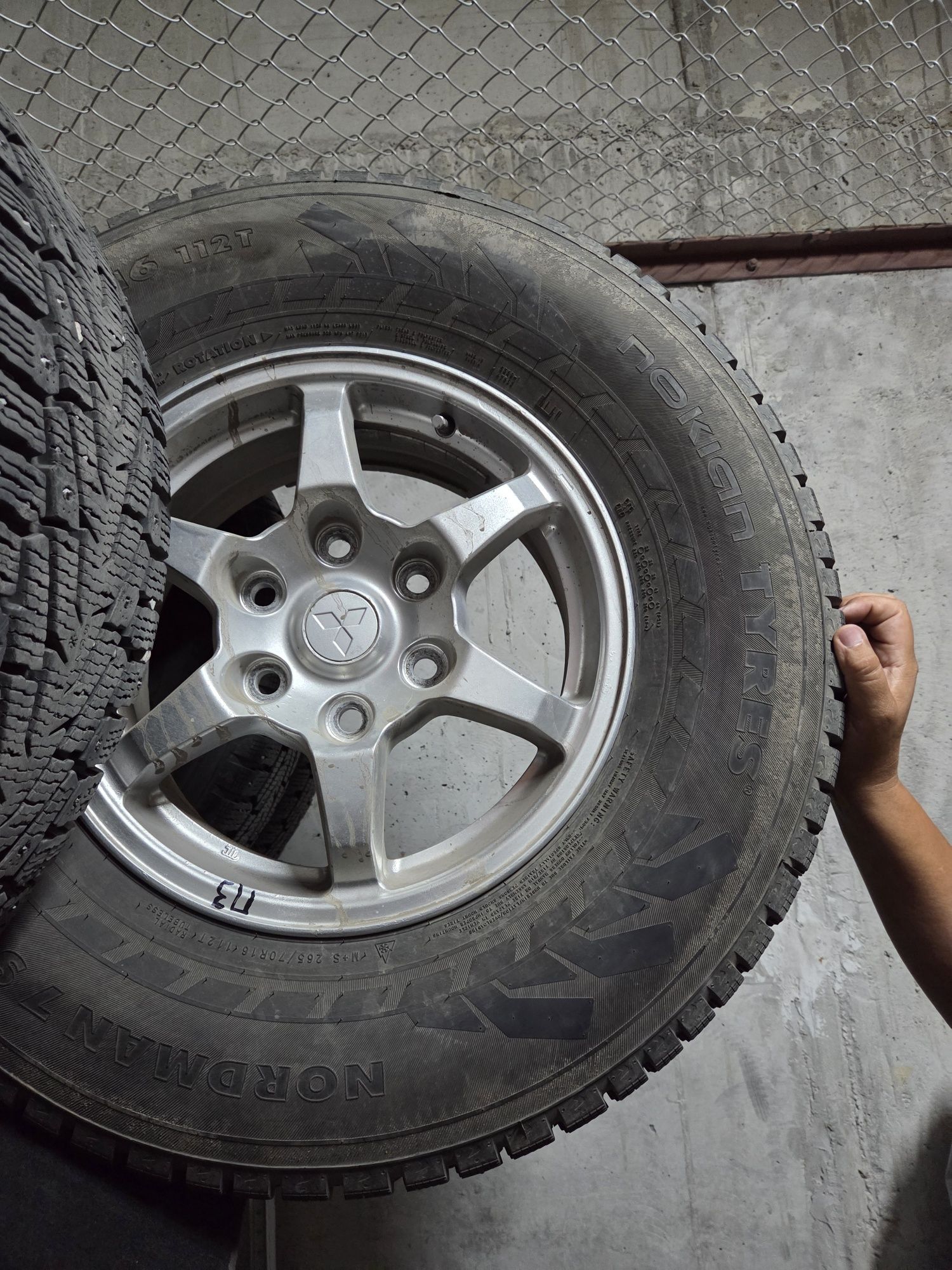 Продам шины  NOKIAN NORMAN 7 с дисками в отличном состоянии.