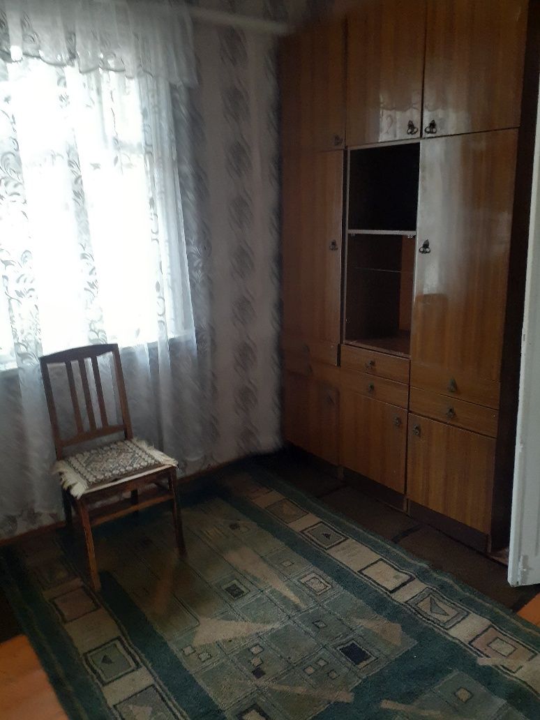 Сдам времянку в одном дворе с хозяином