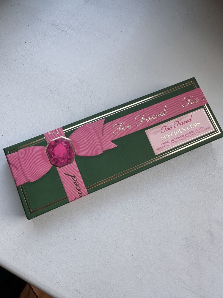 Палетка теней Too Faced Precious Gems Eye Shadow Palette