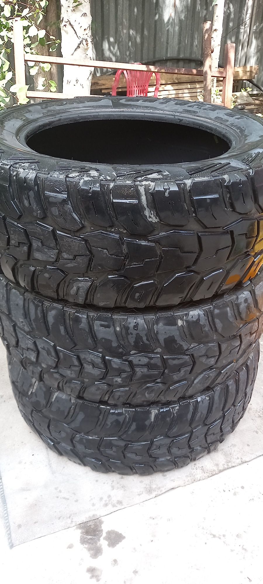 Продам шины 37/13.5/R22