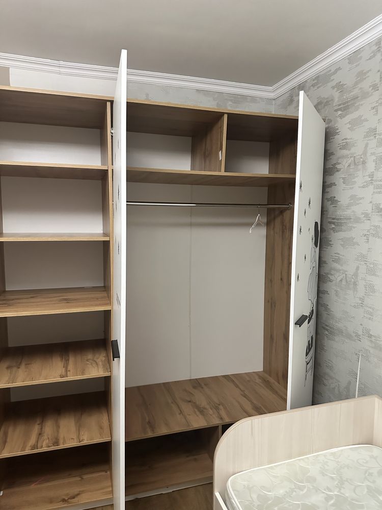 Продам шкаф в спальню