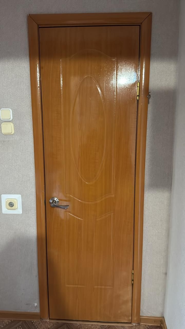 Продам межкомнатные двери