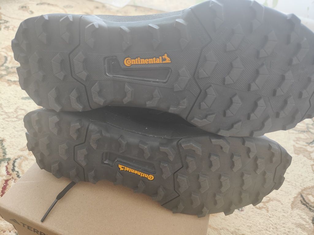 Продам Кроссовку Adidas Terrex AX4 41 и 42 размера. Оригинал 100%