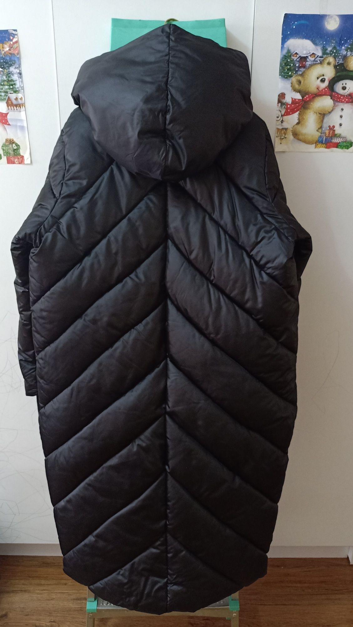 Продам женский пуховик. Новый. Италия.