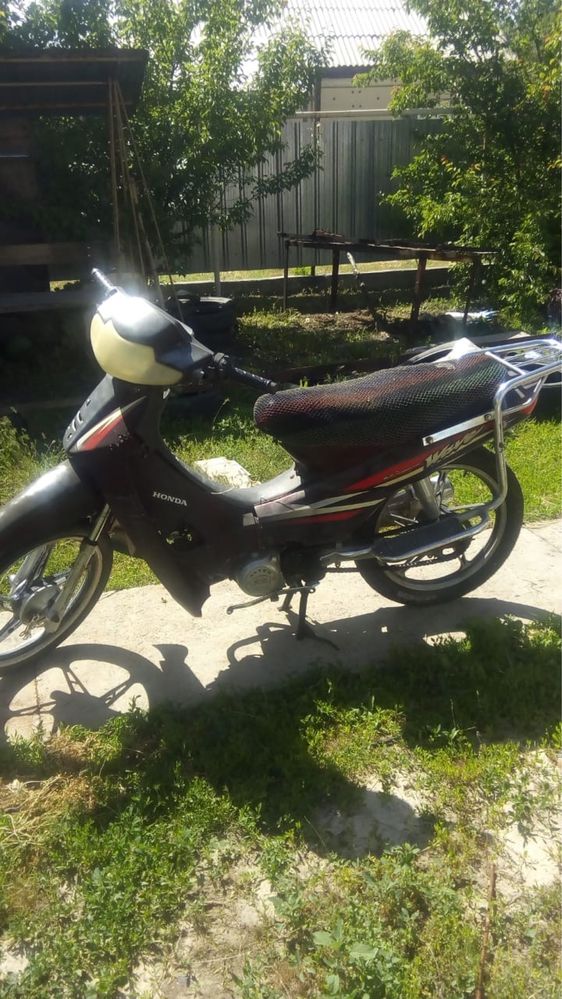 Мотоцикл. Отдам за 160 тыс. Обьем 125куб. В отл. сост.