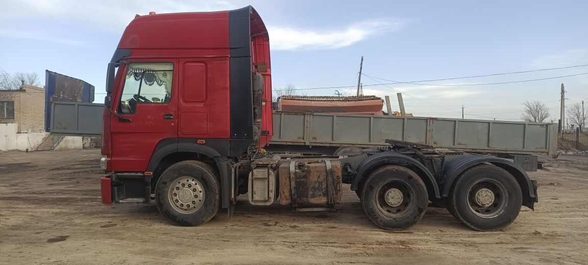 Продам хову тягач
