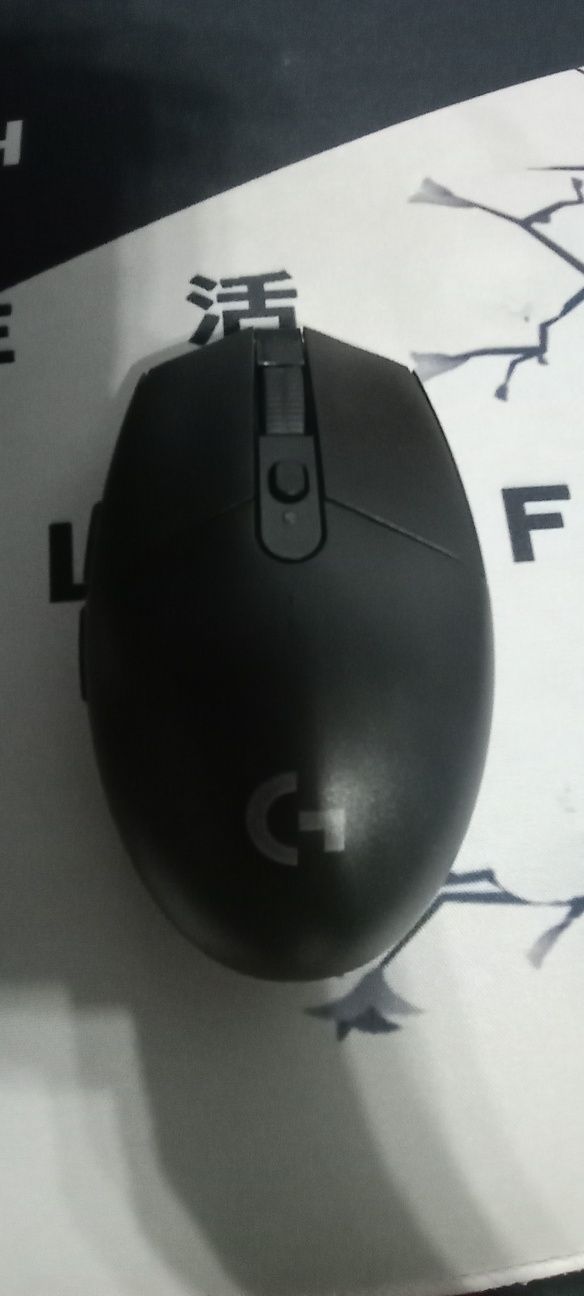 Logitech G304 Lightspeed