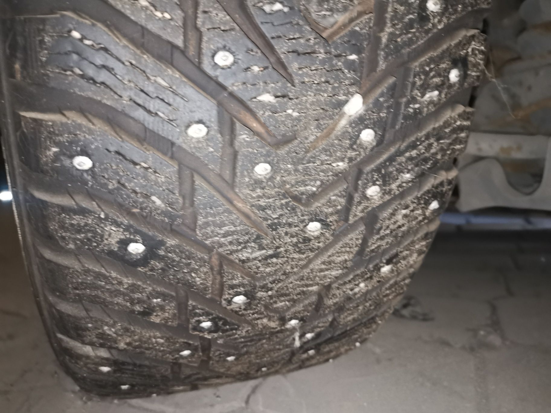 Nokian /60R18 8 suv