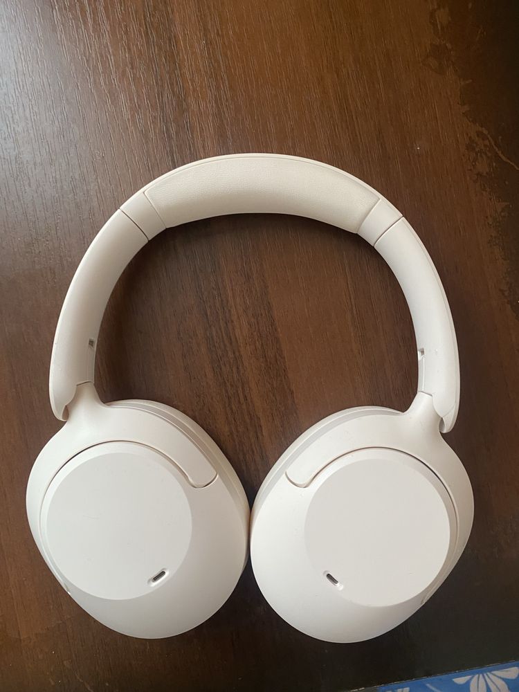 Накладные Наушники QCY H4, белого цвета