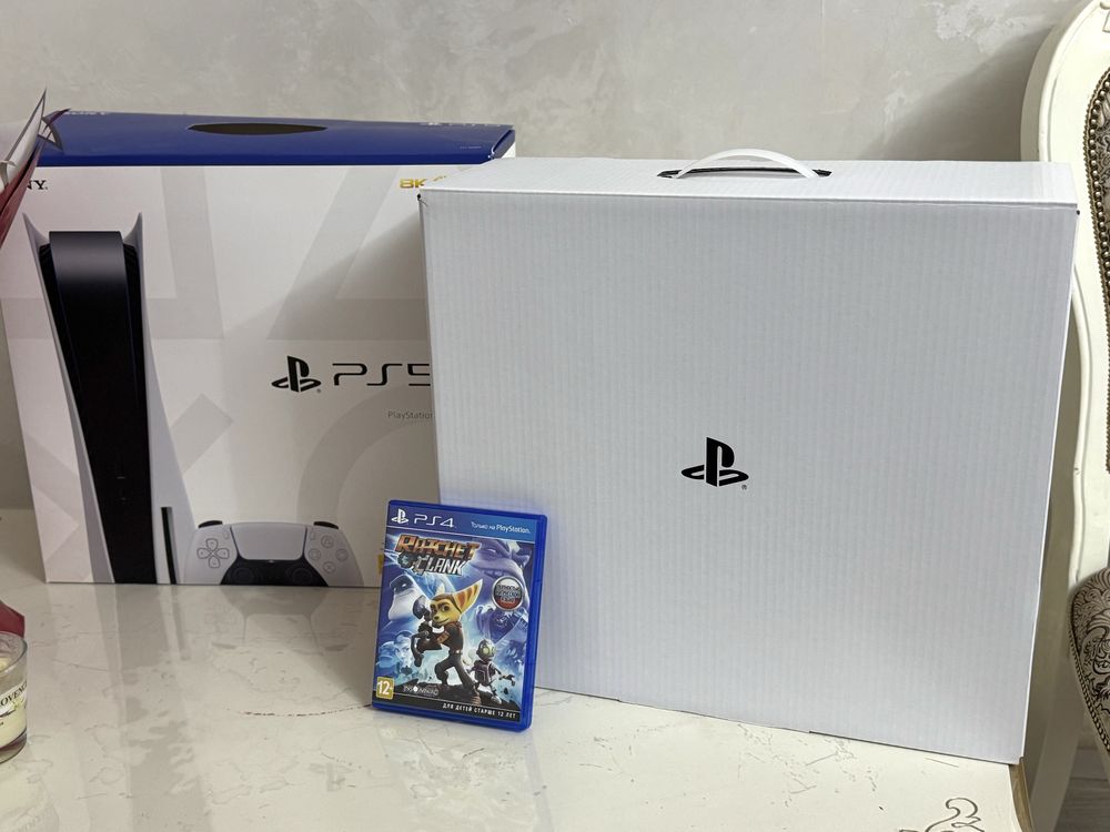 PlayStation 5 / В Идеале / Полный Комплект | +Игра