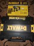 DeWALT Шуруповерт аккумуляторный  + Перфоратор DeWALT SDS-Plus