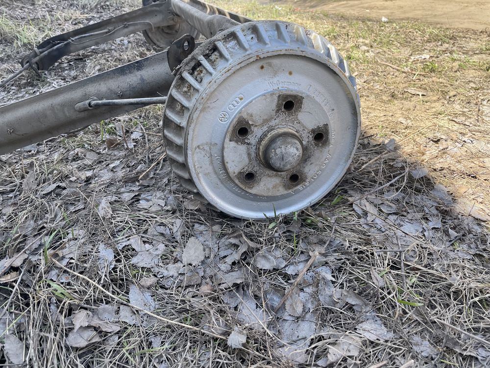 Продам балку в сборе на AUDI 100 c4