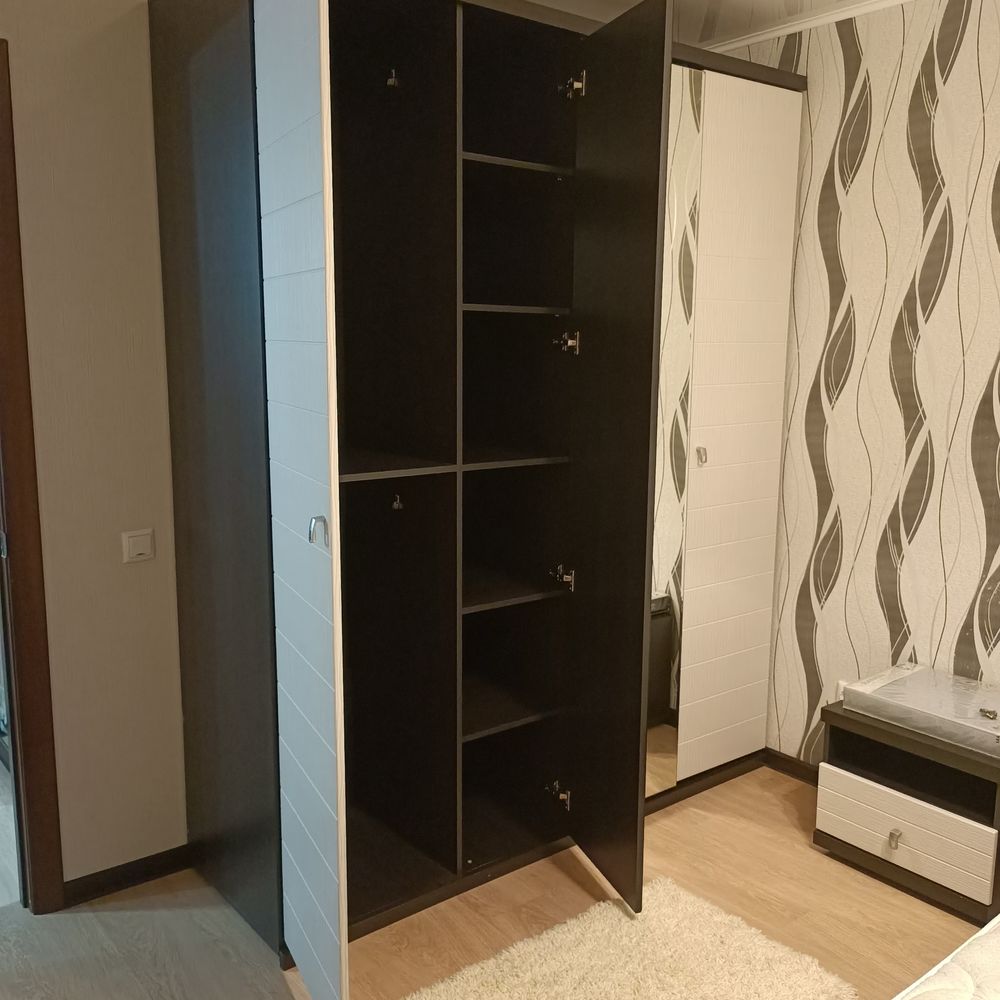 Продается спальный гарнитур
