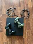Продается Ps 4 slim 1 тб с 2 джойстиками и играми