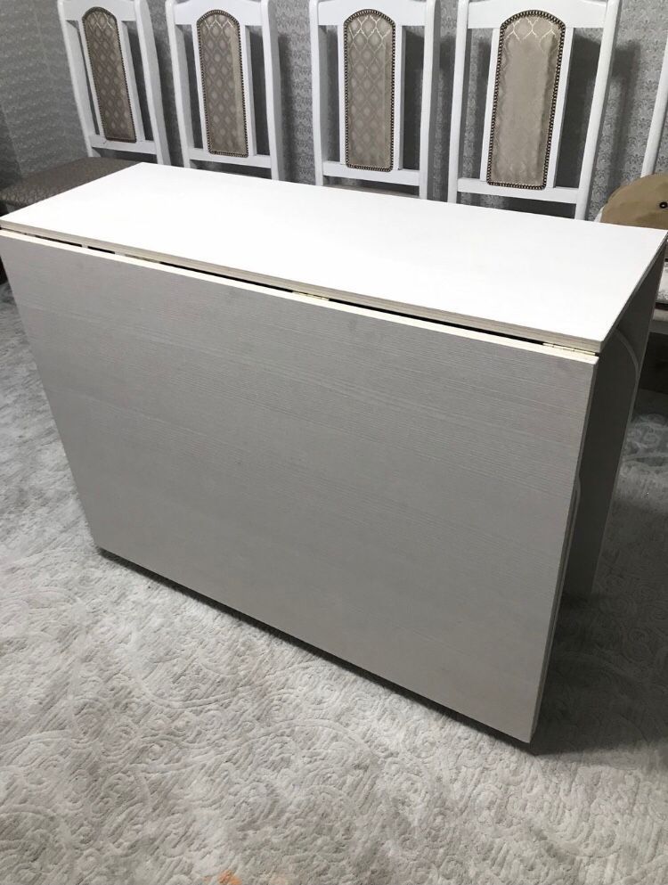 Продам стол и стулья