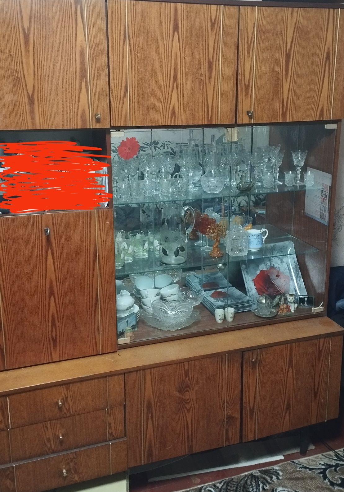 Продам советский сервант