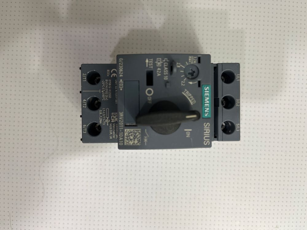 Автомат защиты двигателя SIEMENS 3RV2011-1JA10