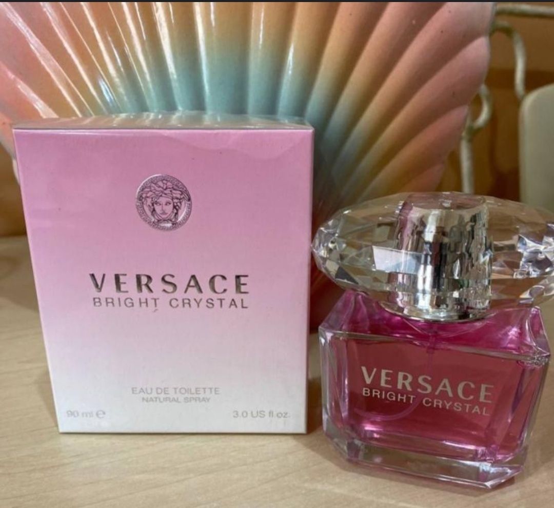 Продаётся Парфюмерная вода Versace Bright Crystal 90m оригинал l