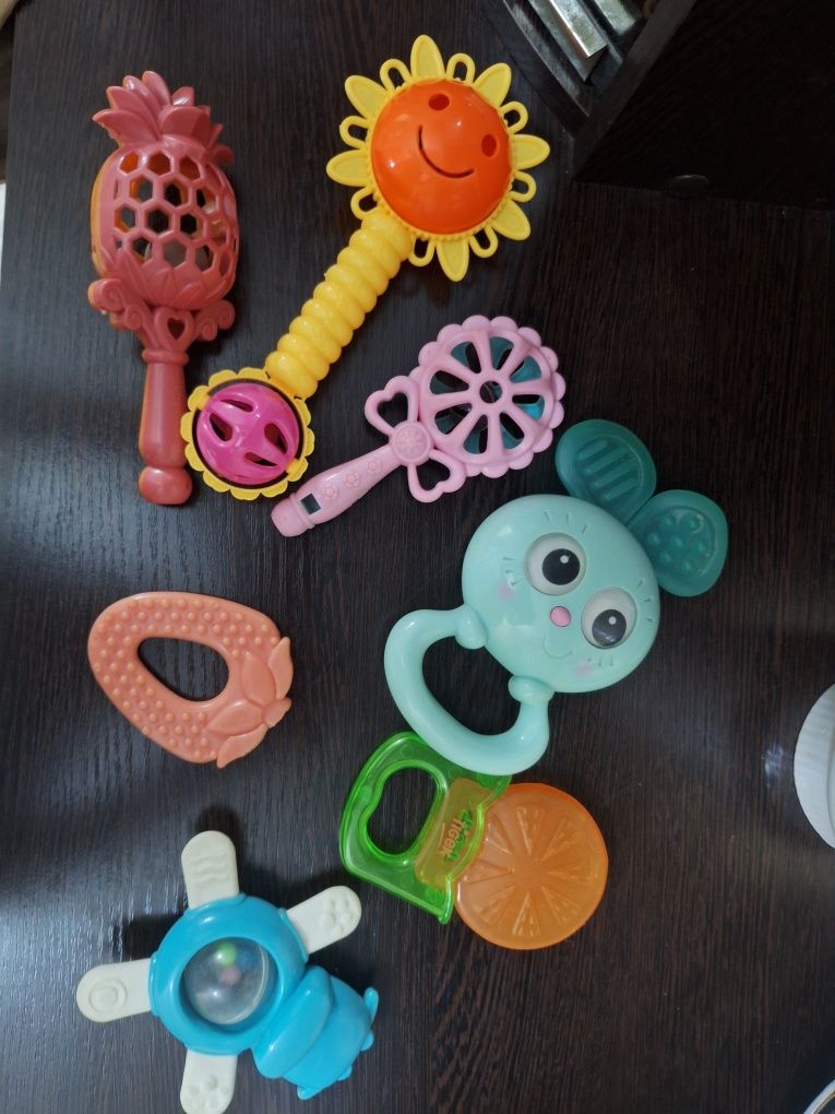 Игрушки для младенца