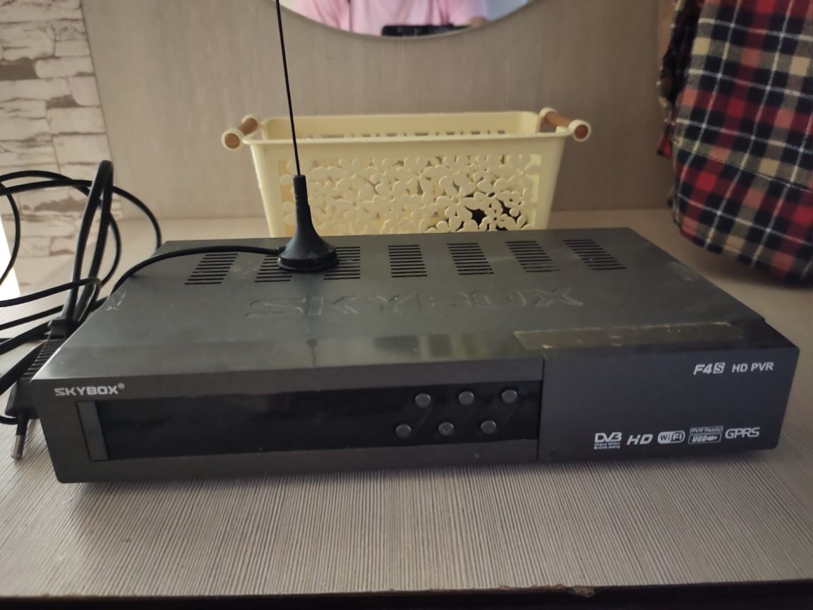 Ресивер skybox для телевизора