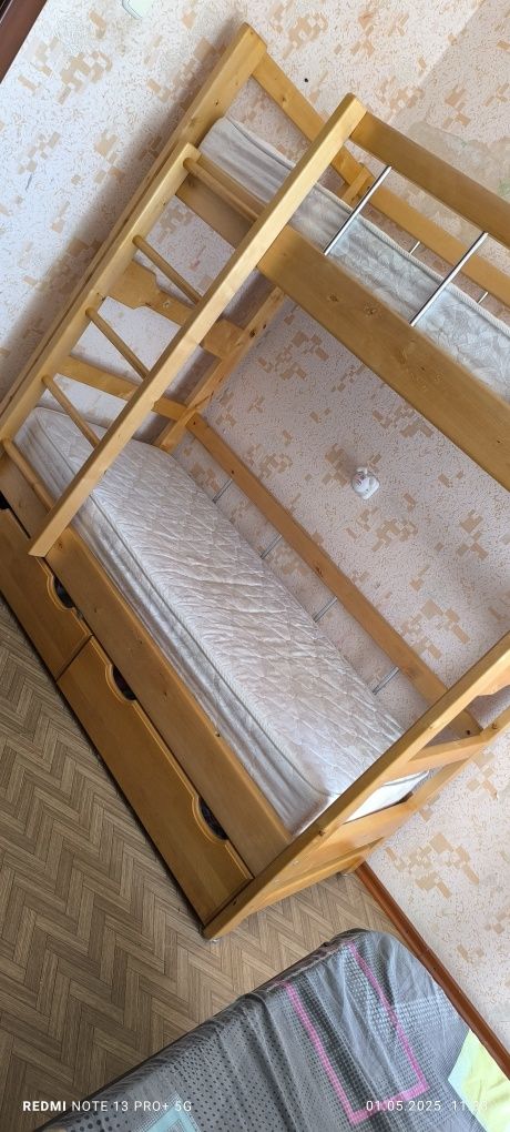 Продам двухъярусная кровать