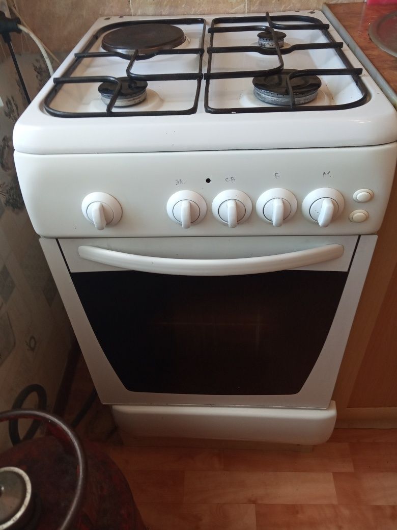 Продам электрогазовую плиту б/у.