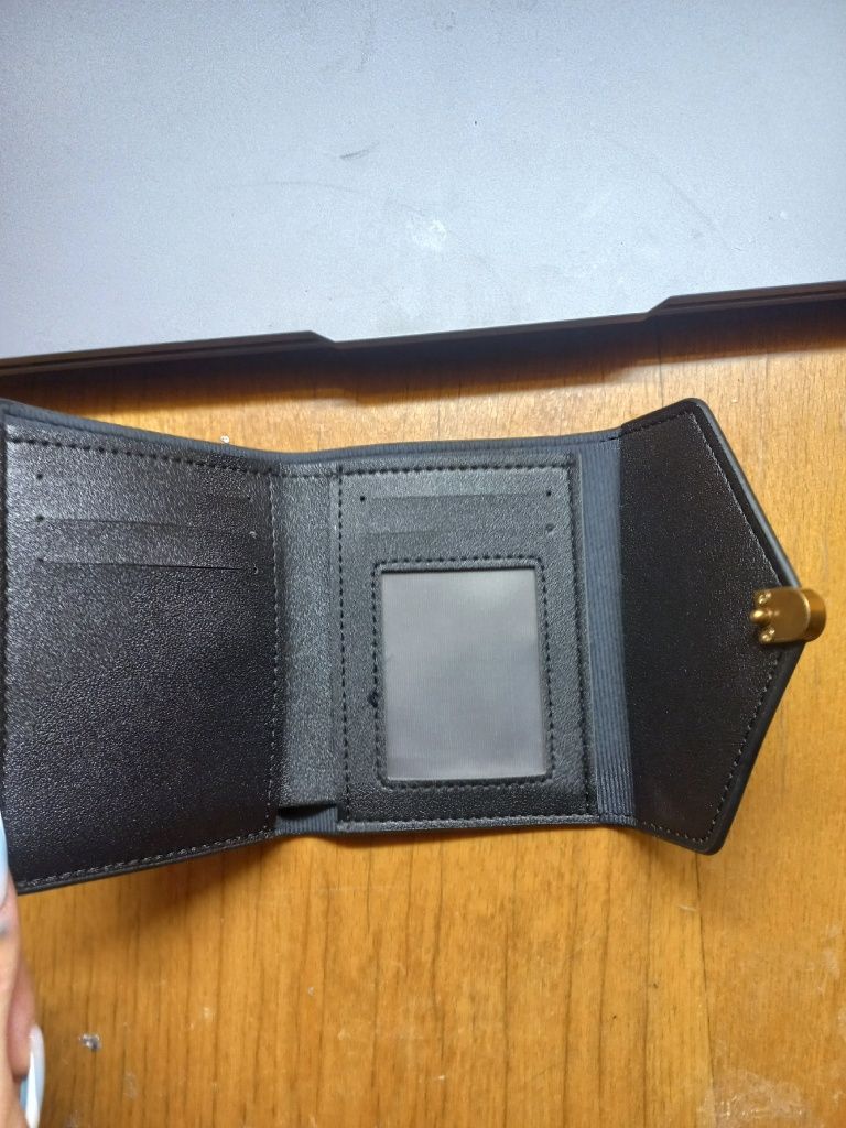 продам абсолютно новый кошелек