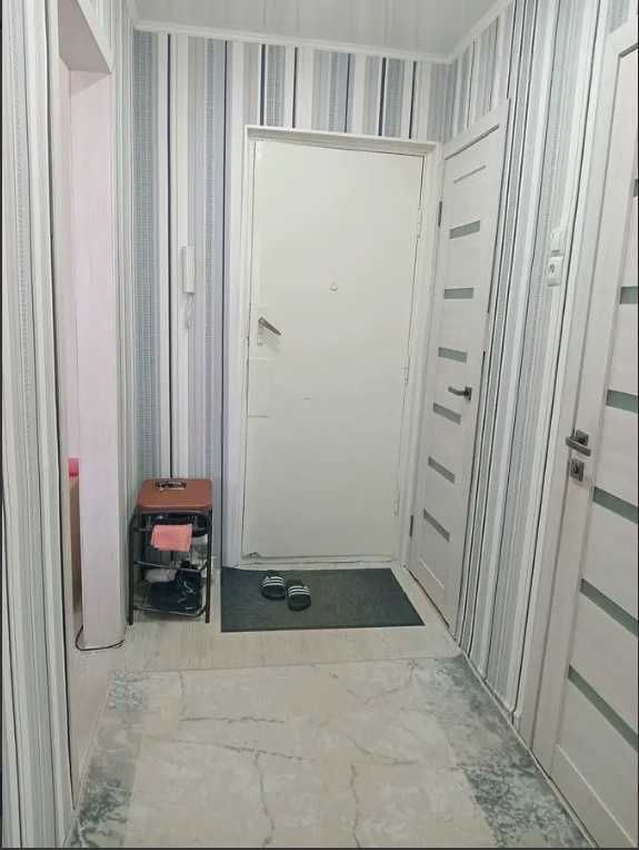 Продам 1-комн гостинку