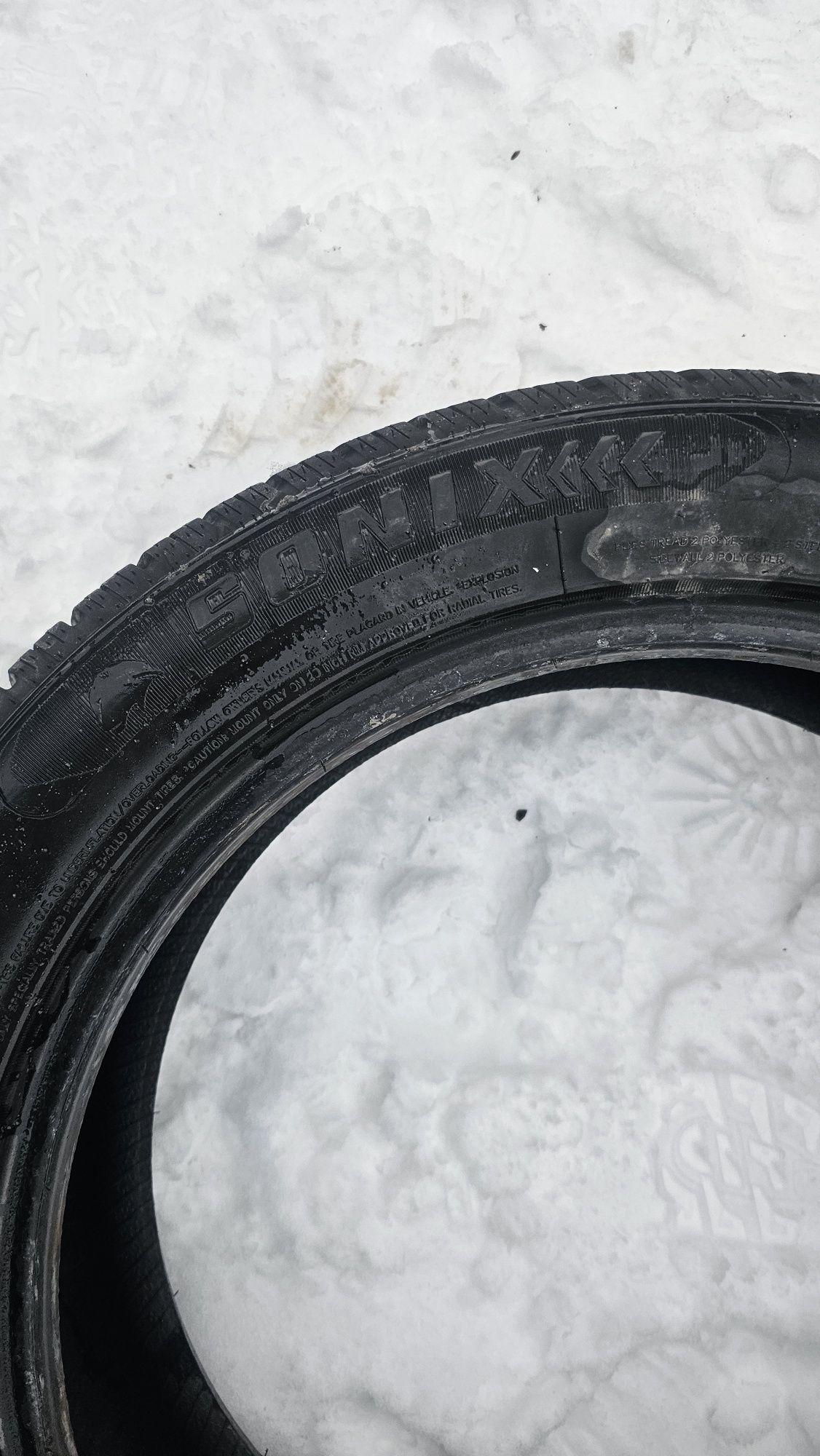 Продам шины зимние лепучки 245/50/20
