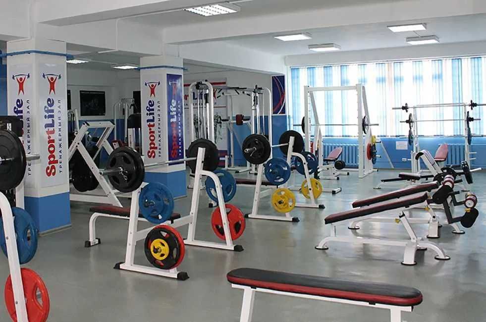 продам оборудование для тренажерного зала