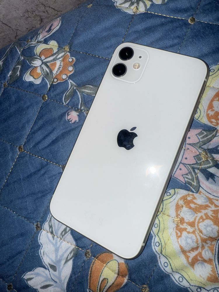 Продам Айфон 11, 128gb