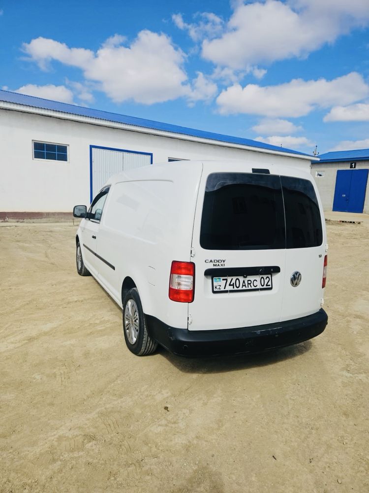 Автомобиль VW Caddy