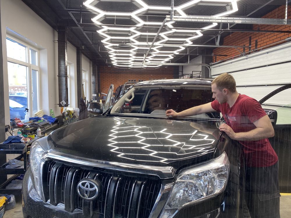 Автостекла на левом берегу. Каспий. Замена. Ремонт.Тонировка.Детейлинг