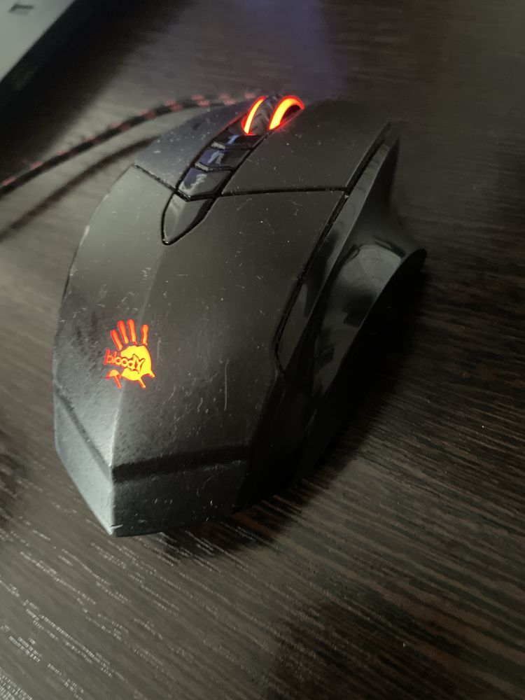 Мышка bloody v7m