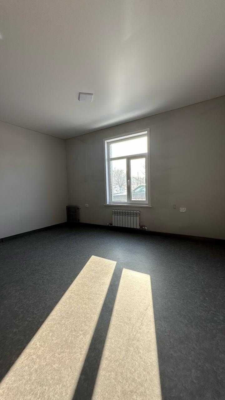Сдам склад с отоплением 1500 м.кв Дружбы Народов, 32, КШТ