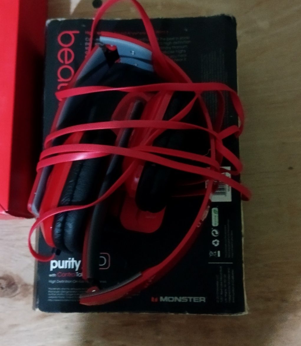 Beats by dr.dre : наушники новые одам за 1500