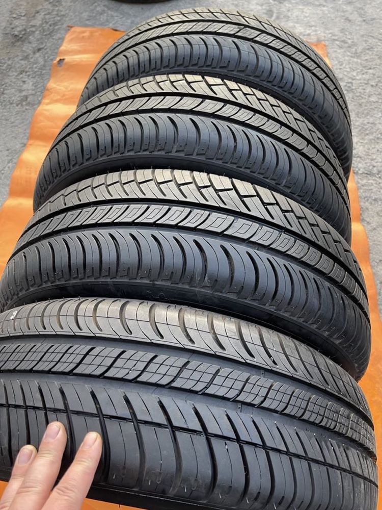 Шины Dunlop 205/65/16 215/60/16 Алматы б/у