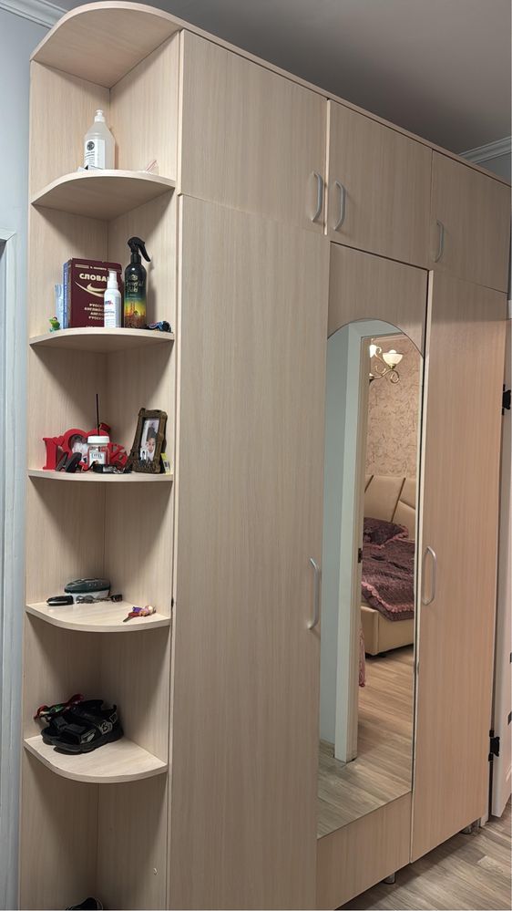 Шкаф для прихожей