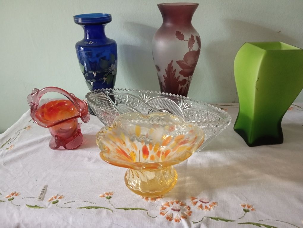 Продам хрустальные вазы