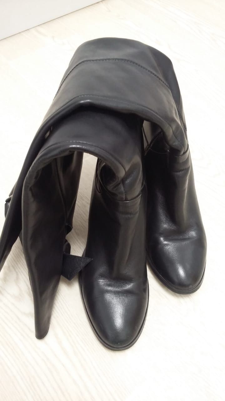Продам сапоги кожаные. (Баскони).Размер: 37. Цена: 25000. Почти новые.