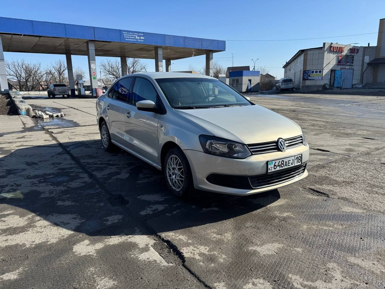 Volkswagen polo 2015 автомат