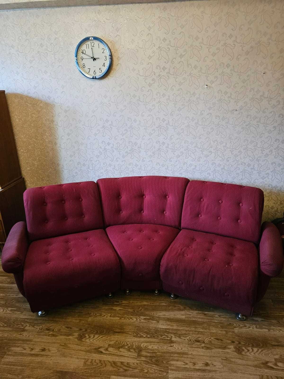 Диван составной из трех секций