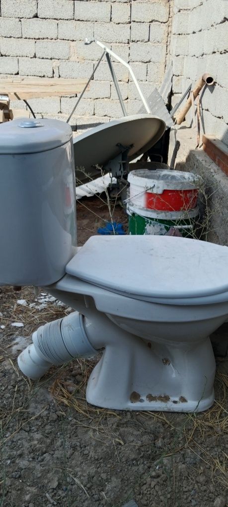 Продам унитаз б/у