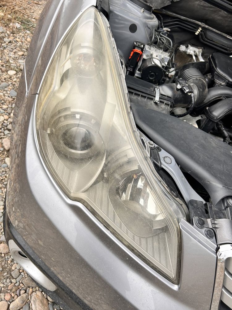 Стекло фара subaru