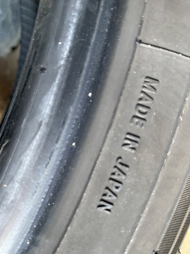 215/50/18 комплект бу TOYO
