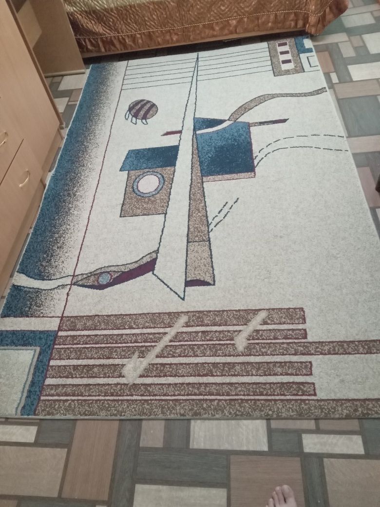 Ковры и паласы, б/у