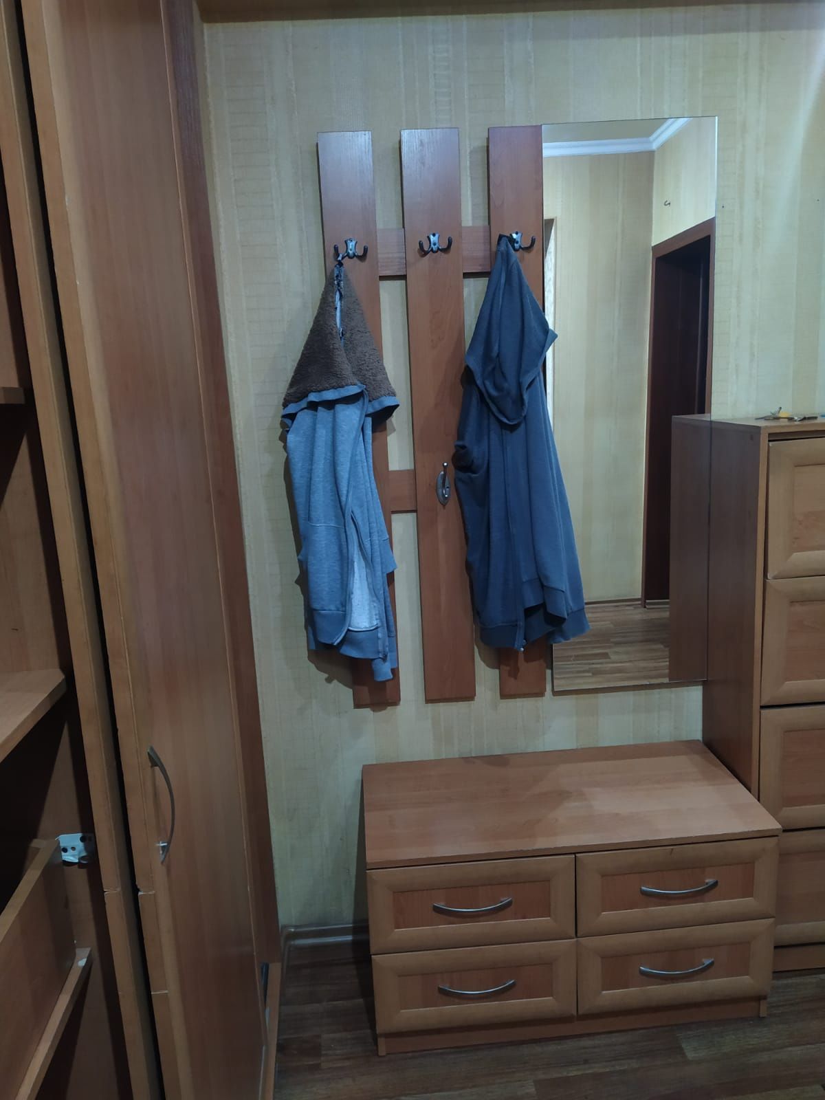 Продам мебель для прихожей