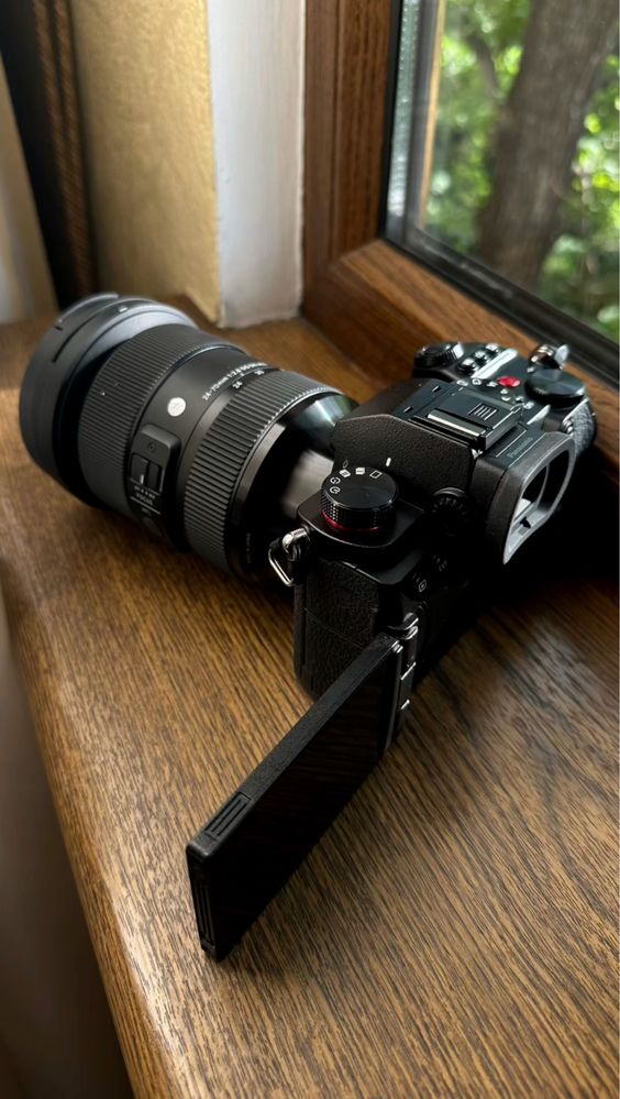 Видеофотокамера Panasonic Lumix S5+обьектив Sigma 24-70mm f/2.8 DG DN