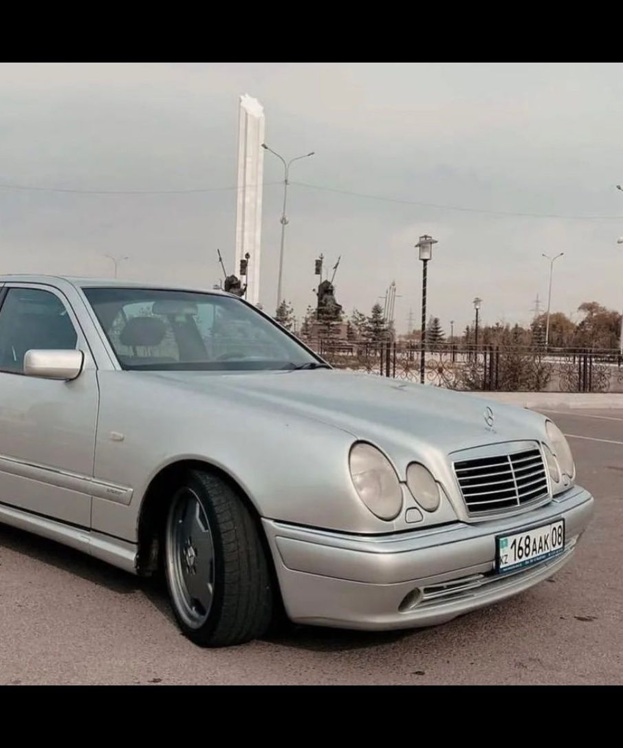 Пороги Бампер передний Мерседес w210 AMG "Аналог"
